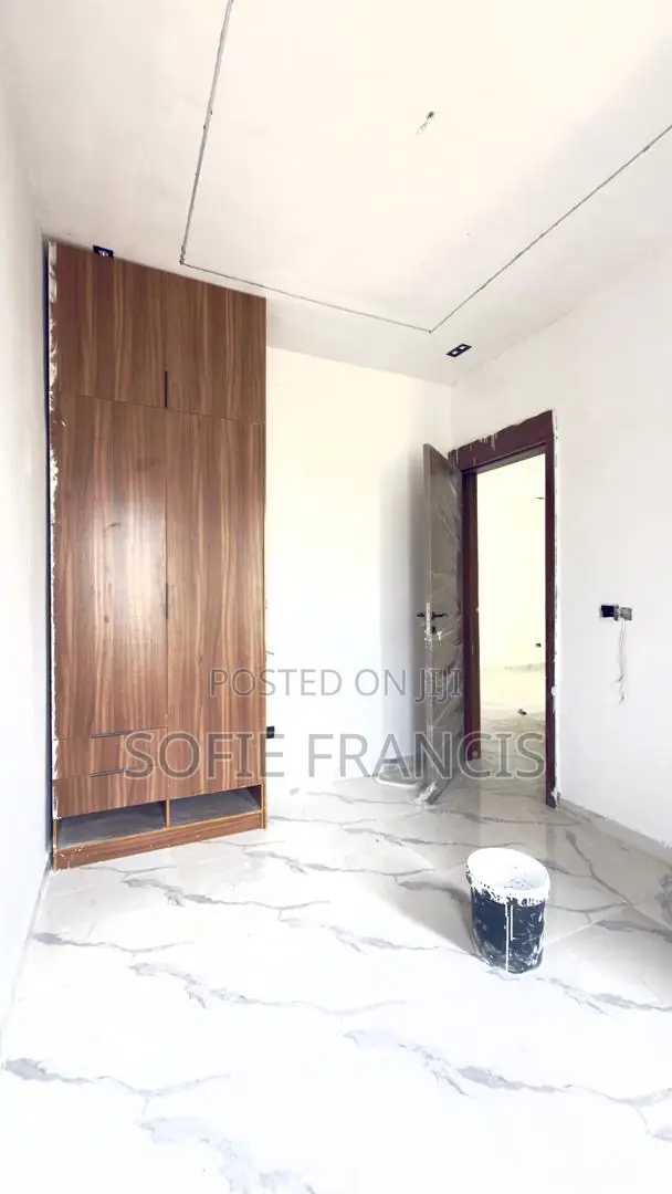 5bdrm Duplex in Ajah for sale in VGC / Ajah