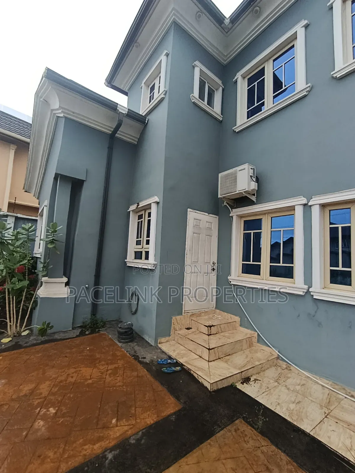 5bdrm Duplex in Iyana Ipaja for sale in Iyana Ipaja