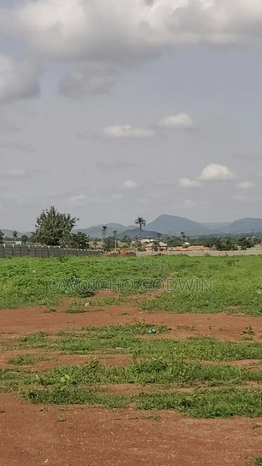 Tafyi 150sqm Plot in Apo Resettlement