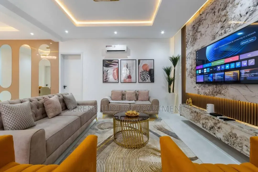 Luxury 3bedroom Apartment With Swimming Pool Bathtub and Gym in Ikate