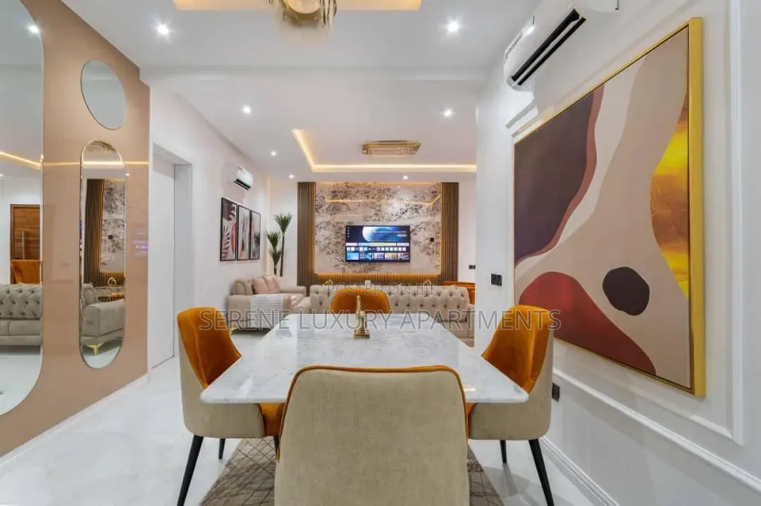 Luxury 3bedroom Apartment With Swimming Pool Bathtub and Gym in Ikate
