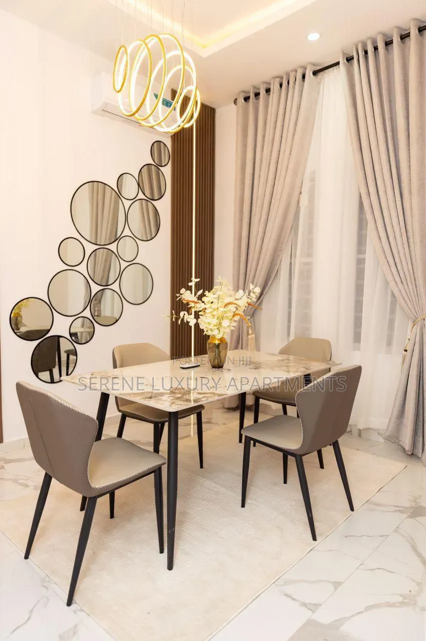 Luxurious 3bedroom Apartment With Ps5 and Private Lounge in Lekki Phase 1