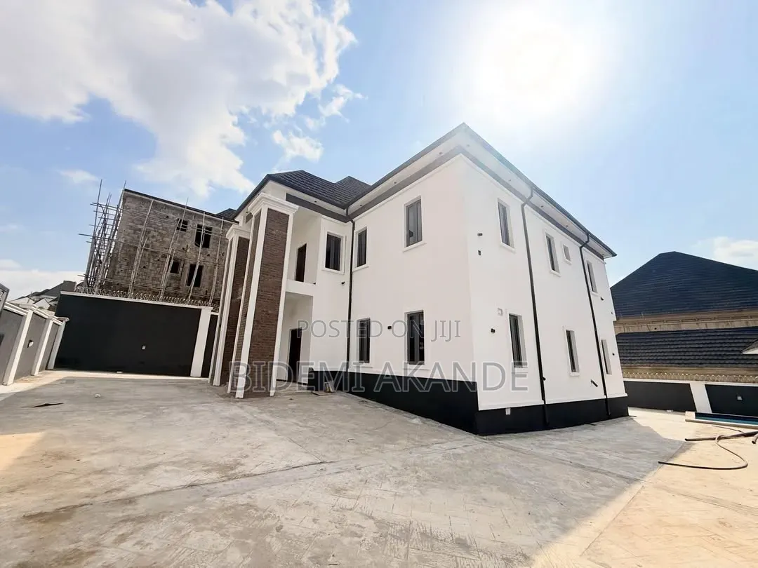 5bdrm Duplex in Galadimawa for sale in Galadimawa