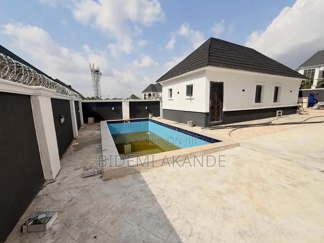 5bdrm Duplex in Galadimawa for sale in Galadimawa