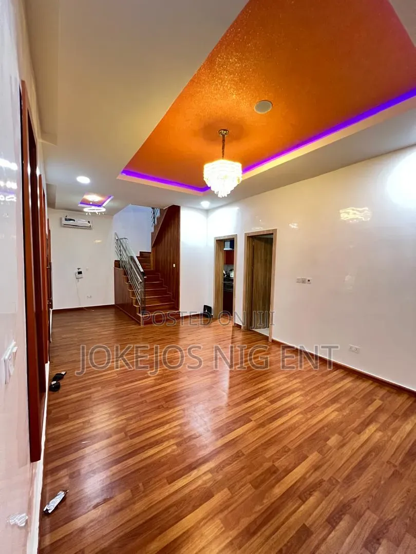 Furnished 4bdrm Townhouse/Terrace in Harris Drive Vgc for sale in VGC / Ajah