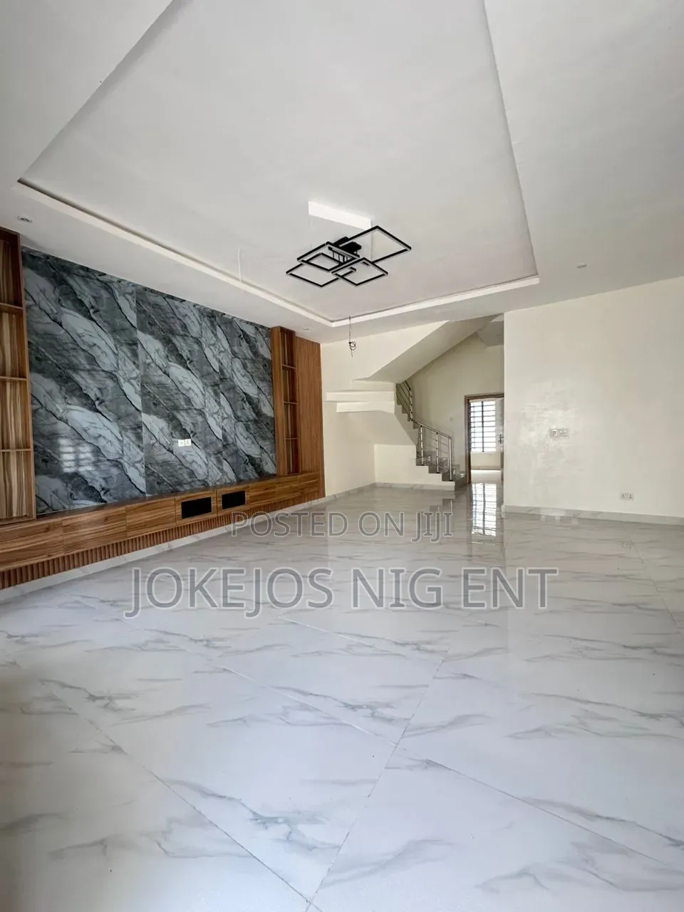 4bdrm Duplex in Harris Drive Vgc for sale in VGC / Ajah