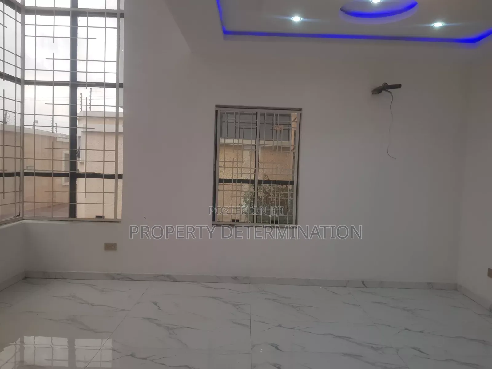 6bdrm Duplex in Omole Phase 1 for sale in Omole Phase 1
