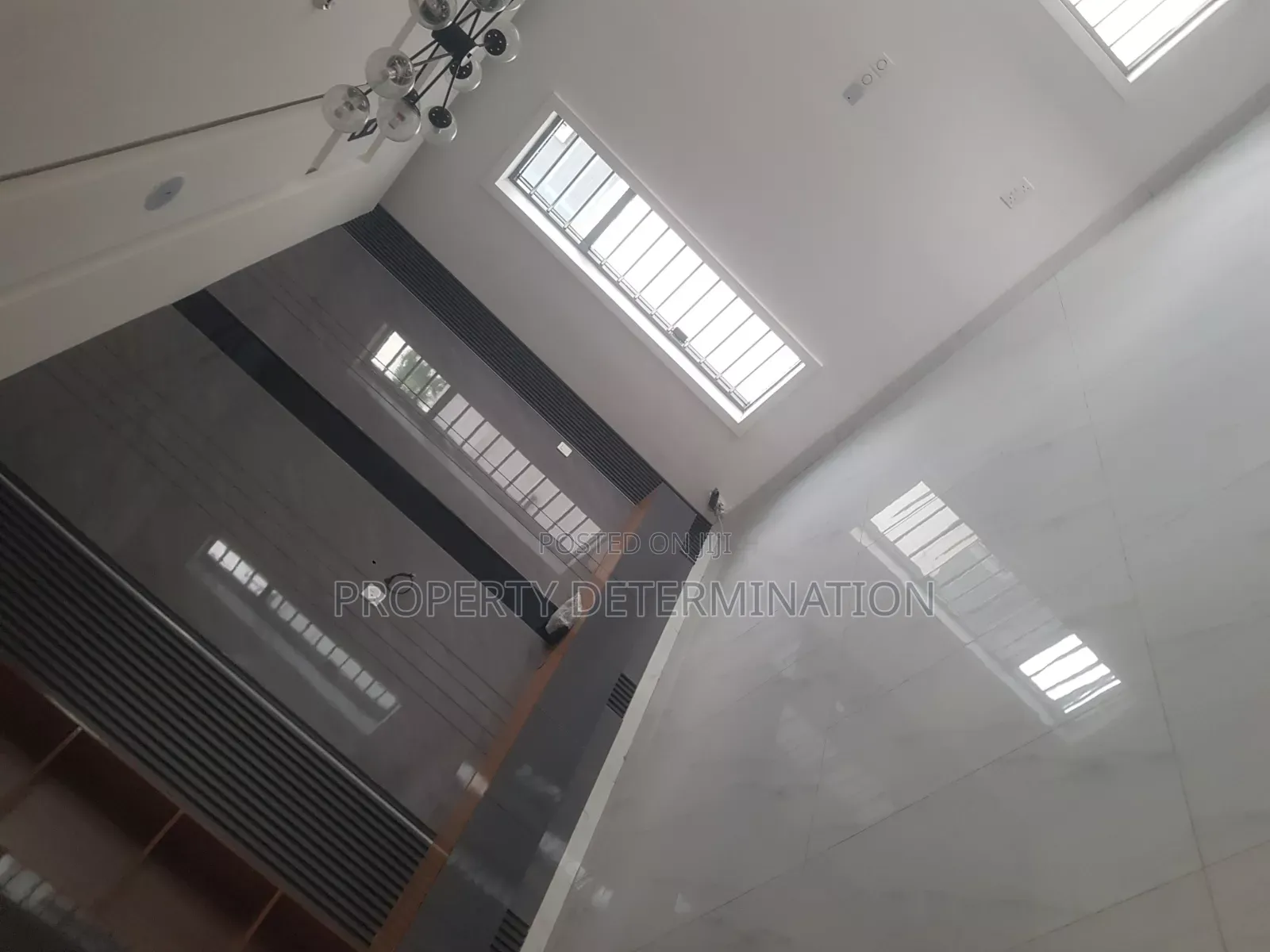 5bdrm Duplex in Omole Phase 1 for sale in Omole Phase 1