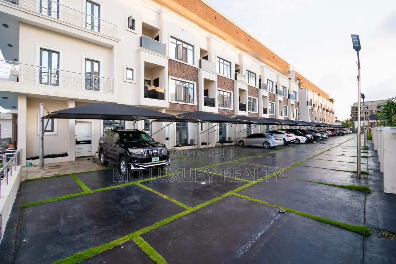 2 Bedroom Water From Apt in Lekki Phase 1
