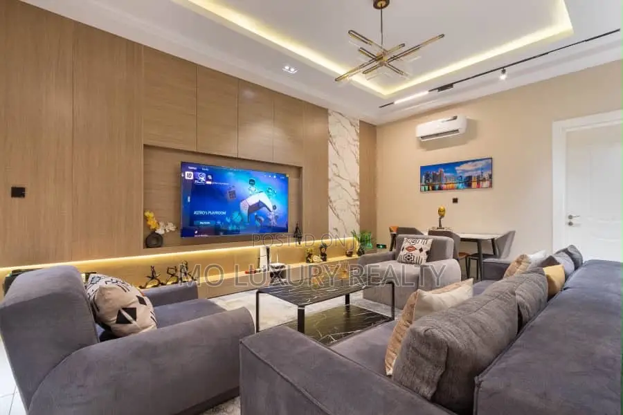 2 Bedroom Water From Apt in Lekki Phase 1