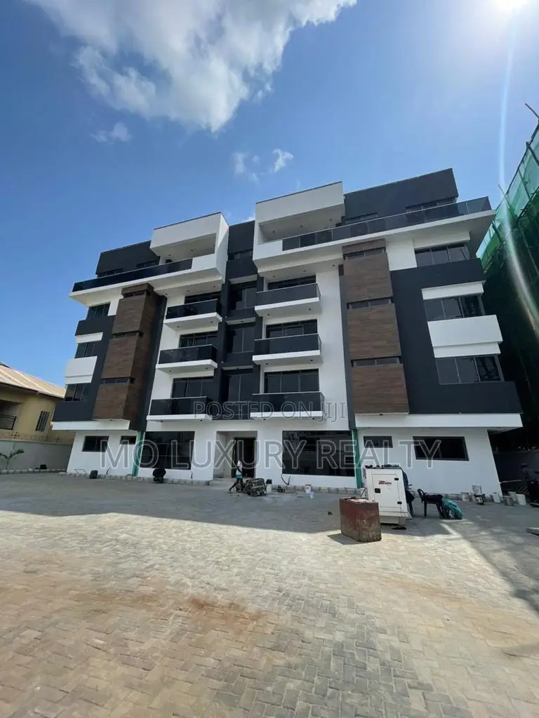 3bdrm Apartment in Lekki Phase 1 for rent in Lekki Phase 1