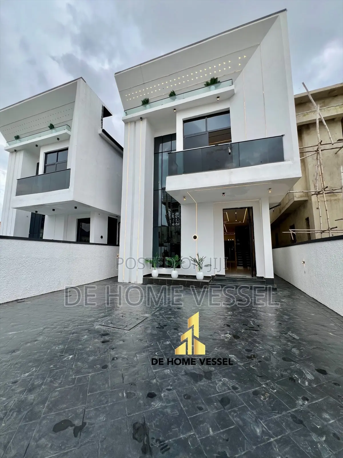 5bdrm Duplex in Lekki for sale in Lekki