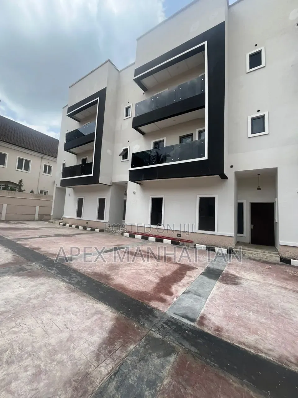 4bdrm Duplex in Aso Drive, Asokoro for sale in Asokoro