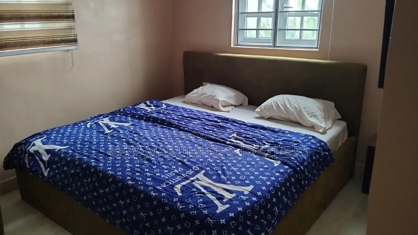 For Sale : 20 Rooms Hotel at Rumualogu, Ph in Obio-Akpor