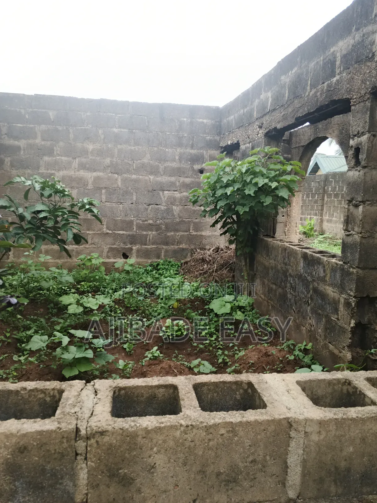 4bdrm Bungalow in Ayobo for sale in Ayobo