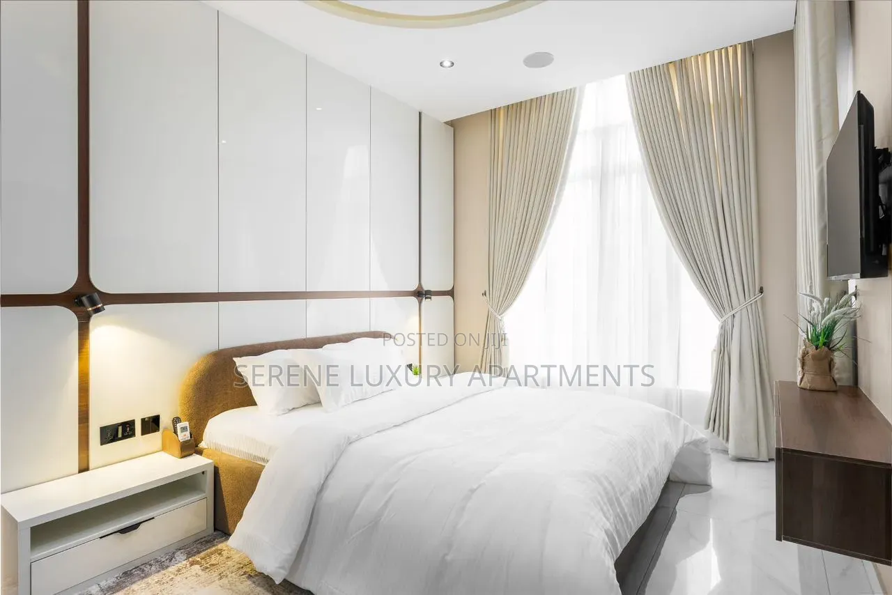 Luxurious 3bedroom Apartment With Private Cinema Pool and Gym in Banana Island