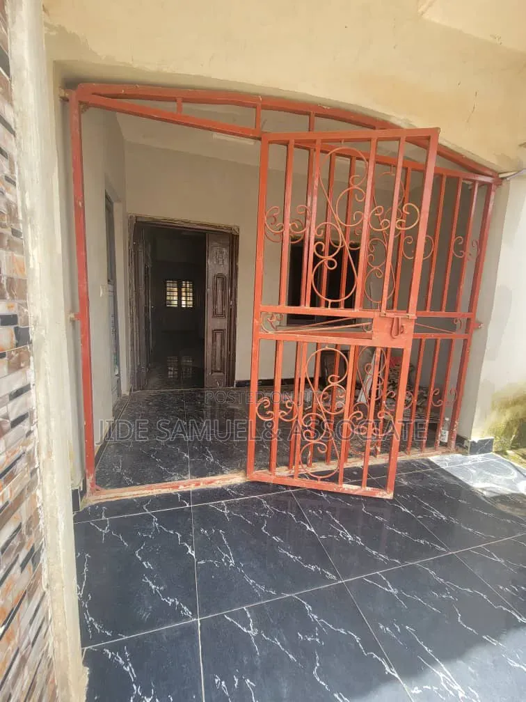 Furnished 2bdrm Bungalow in Ayobo for rent in Ayobo