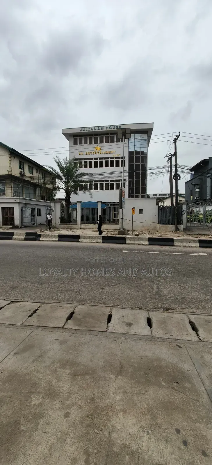 Office Building for Rent in Opebi