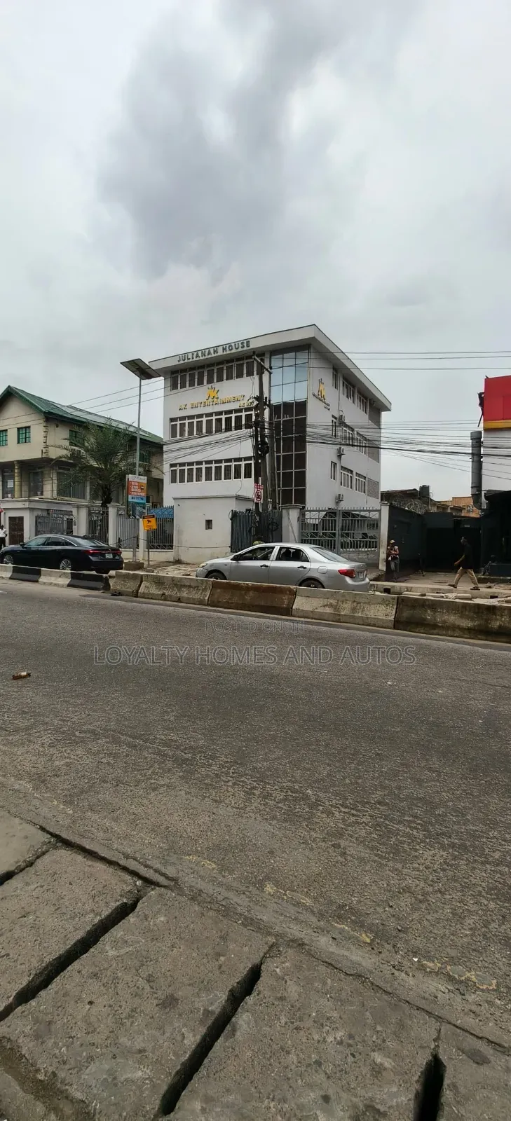 Office Building for Rent in Opebi