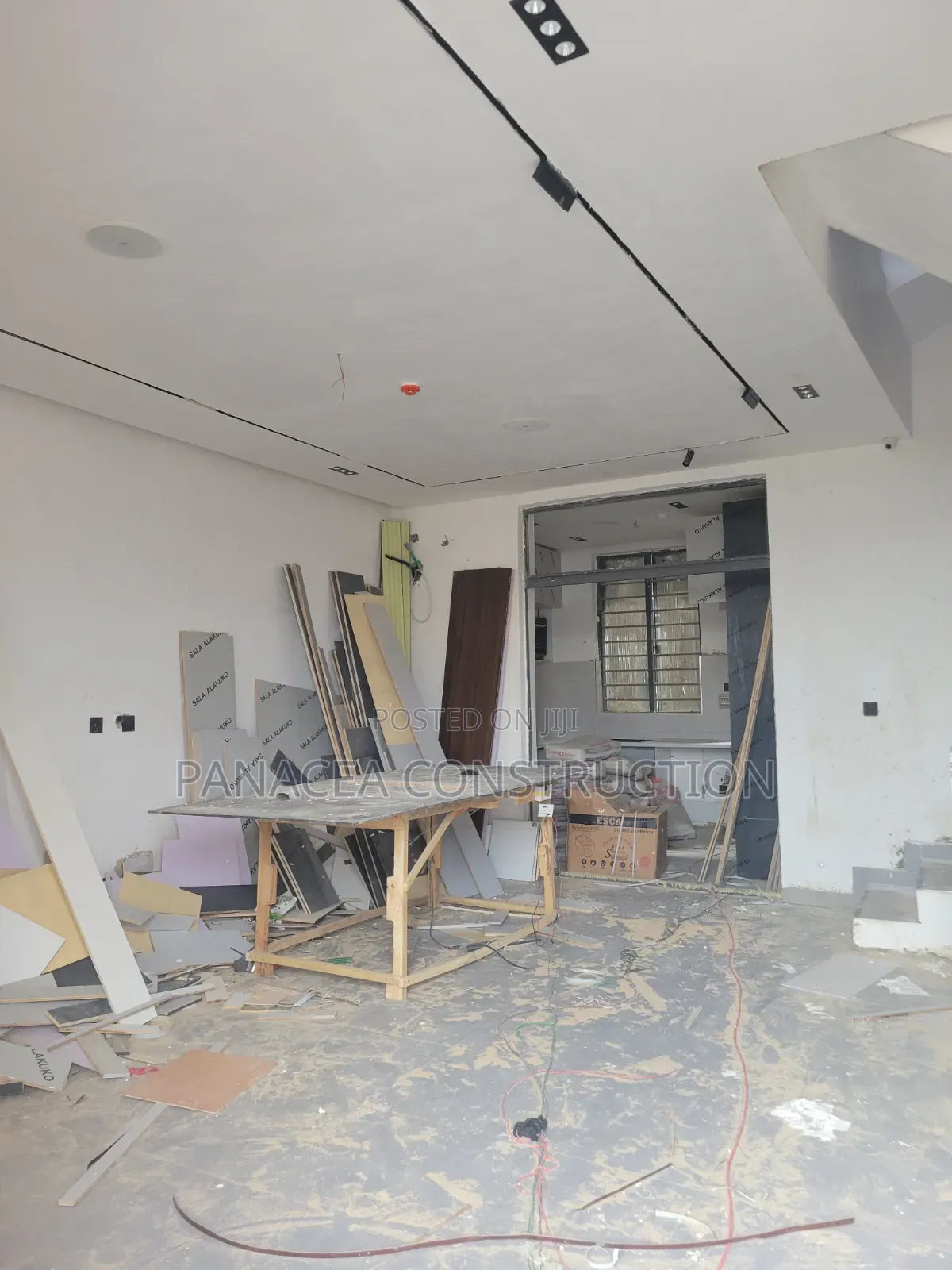 4bdrm Duplex in Censor Estate, Surulere for sale in Surulere