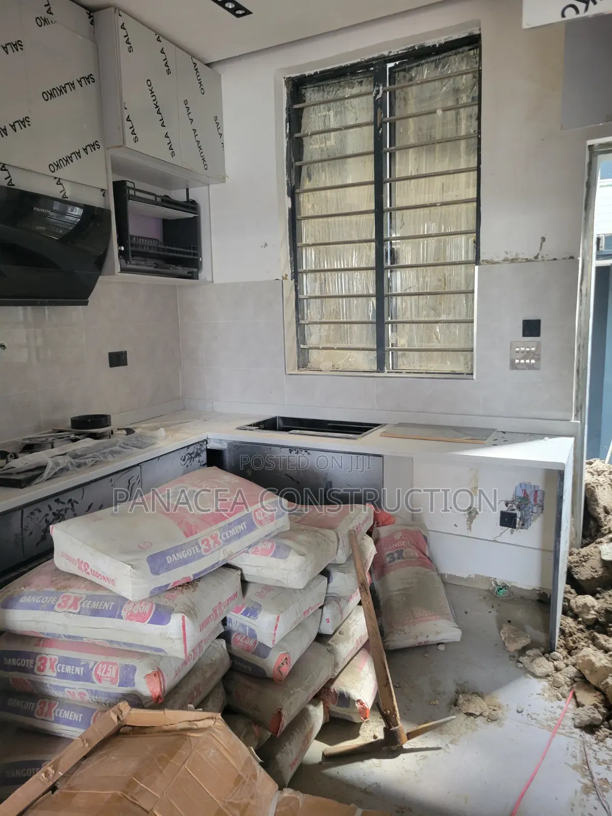 4bdrm Duplex in Censor Estate, Surulere for sale in Surulere