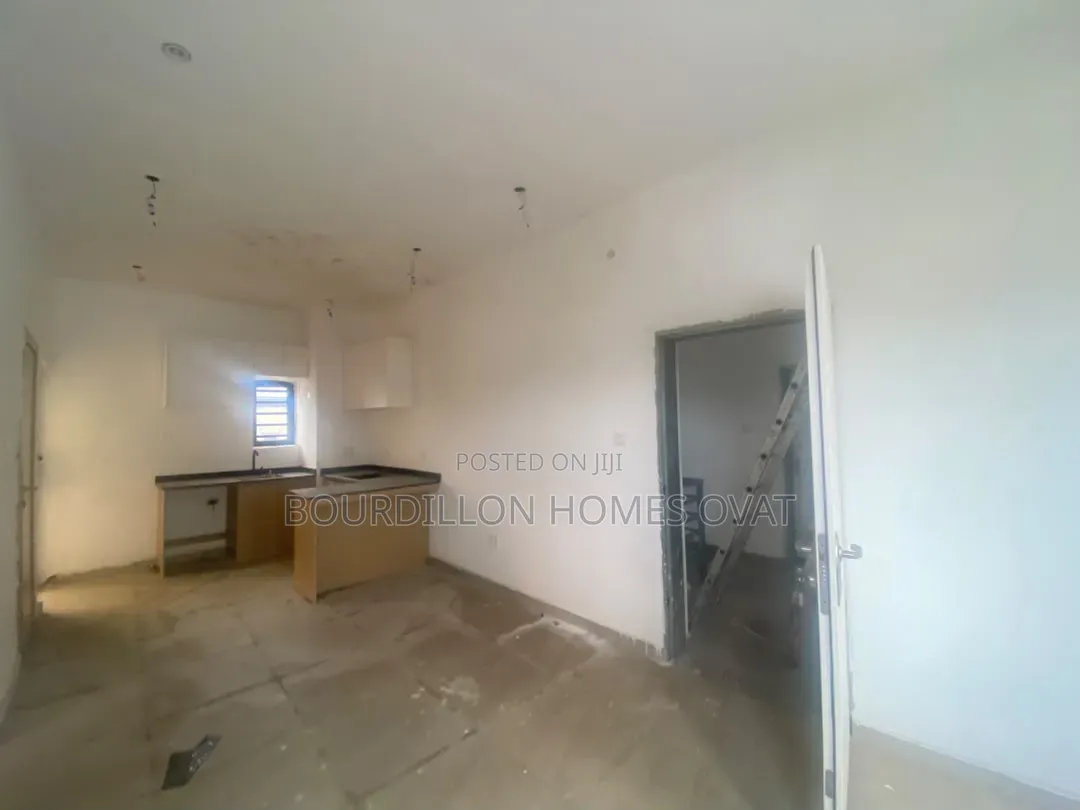 2bdrm Apartment in Ikate Lekki Lagos for rent in Ikate