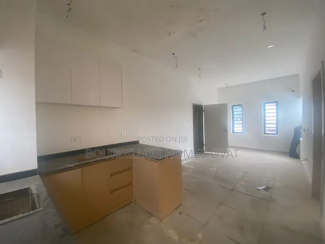 2bdrm Apartment in Ikate Lekki Lagos for rent in Ikate