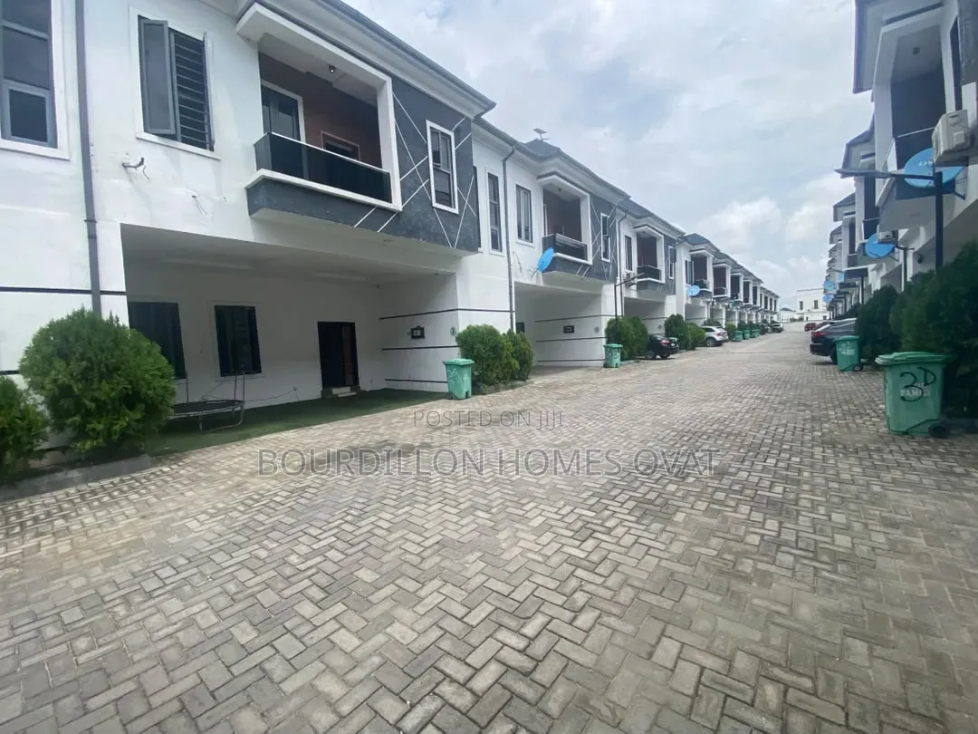 4bdrm Duplex in Orchid Lekki Lagos for rent in Lekki Expressway