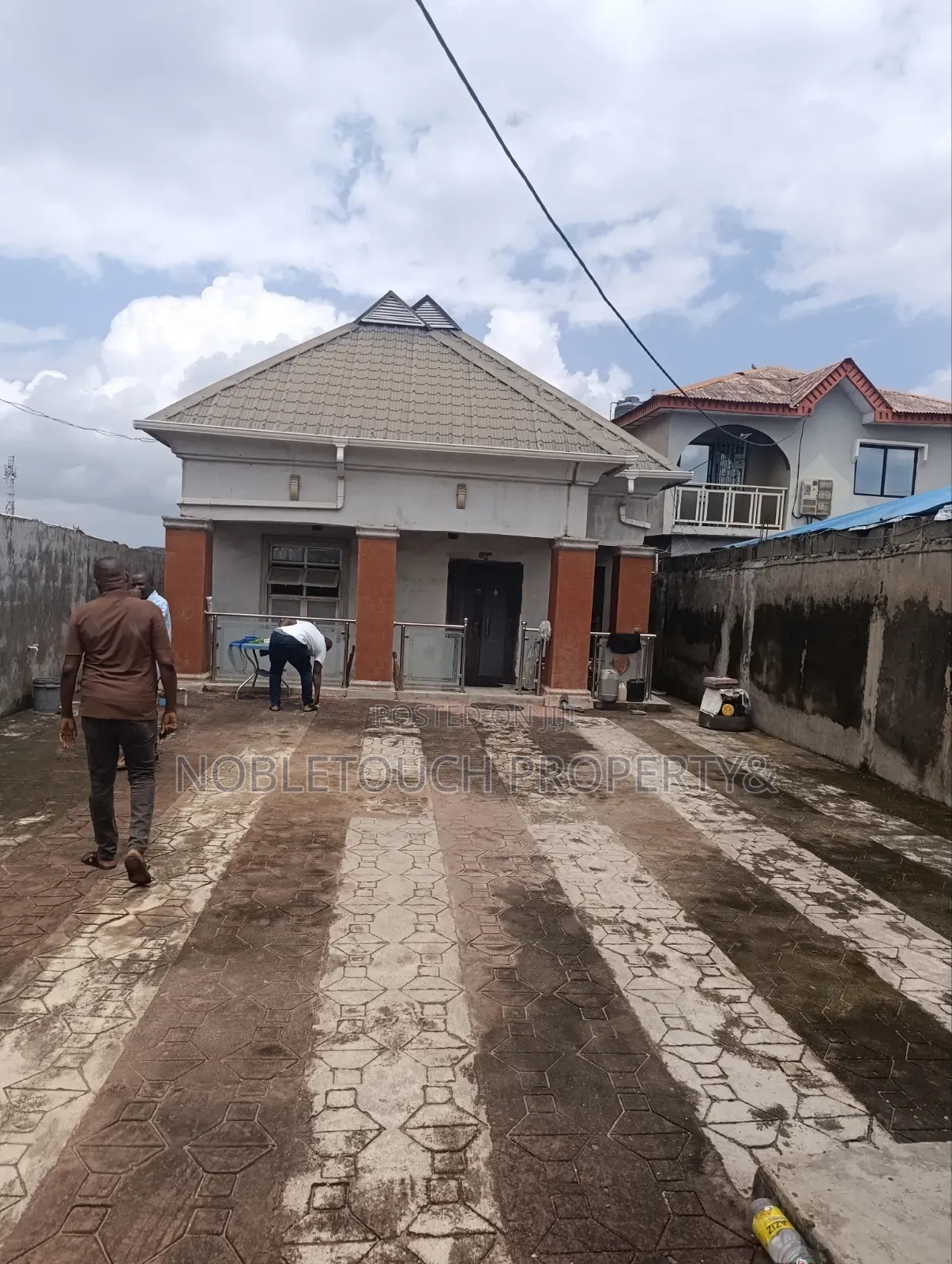 4bdrm Bungalow in Liasu Road Council, Iseri Olofin for sale in Iseri Olofin
