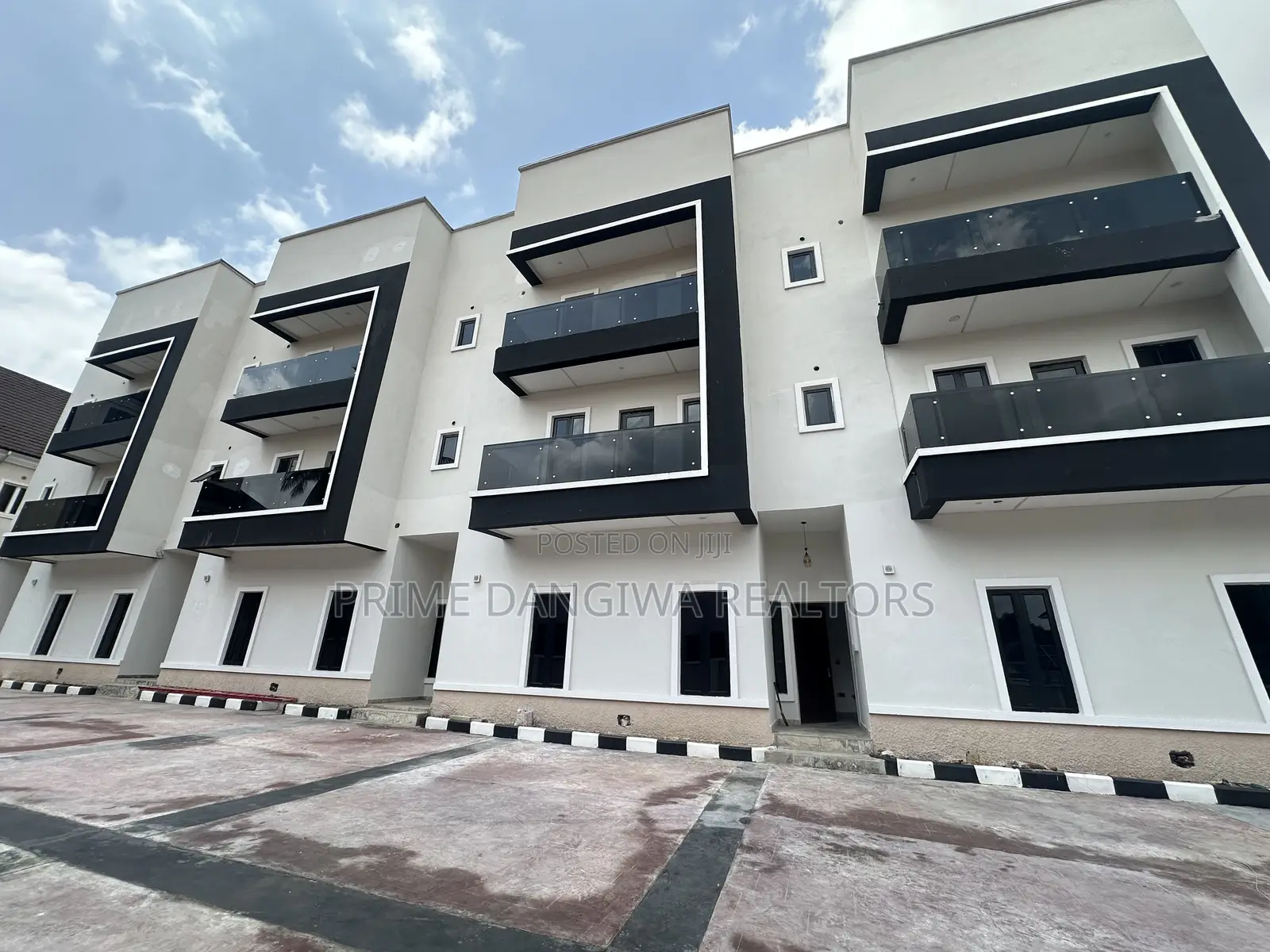 4bdrm Townhouse / Terrace in Aso Drive, Asokoro for rent in Asokoro