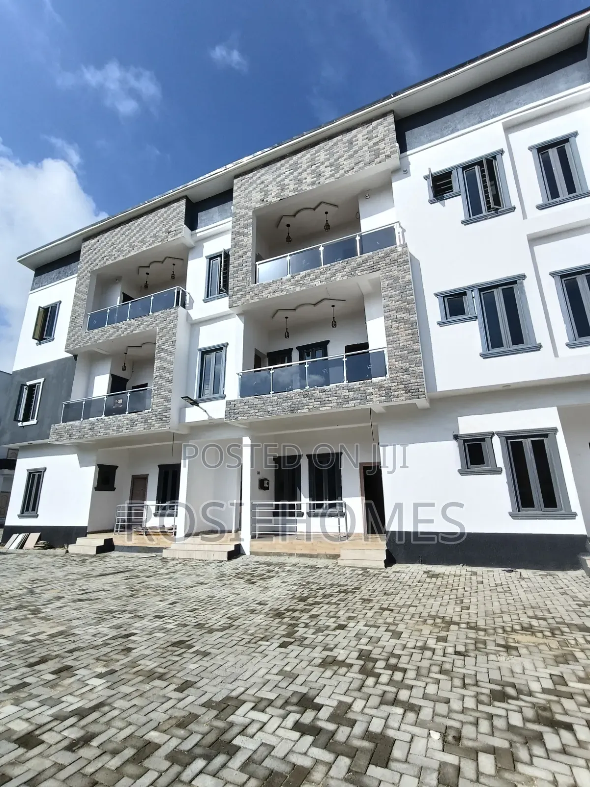 2bdrm Block of Flats in Llakuto Mobile Road, Ado / Ajah for rent in Ado / Ajah