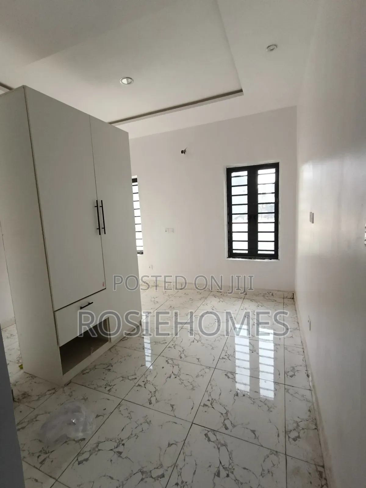 2bdrm Block of Flats in Llakuto Mobile Road, Ado / Ajah for rent in Ado / Ajah