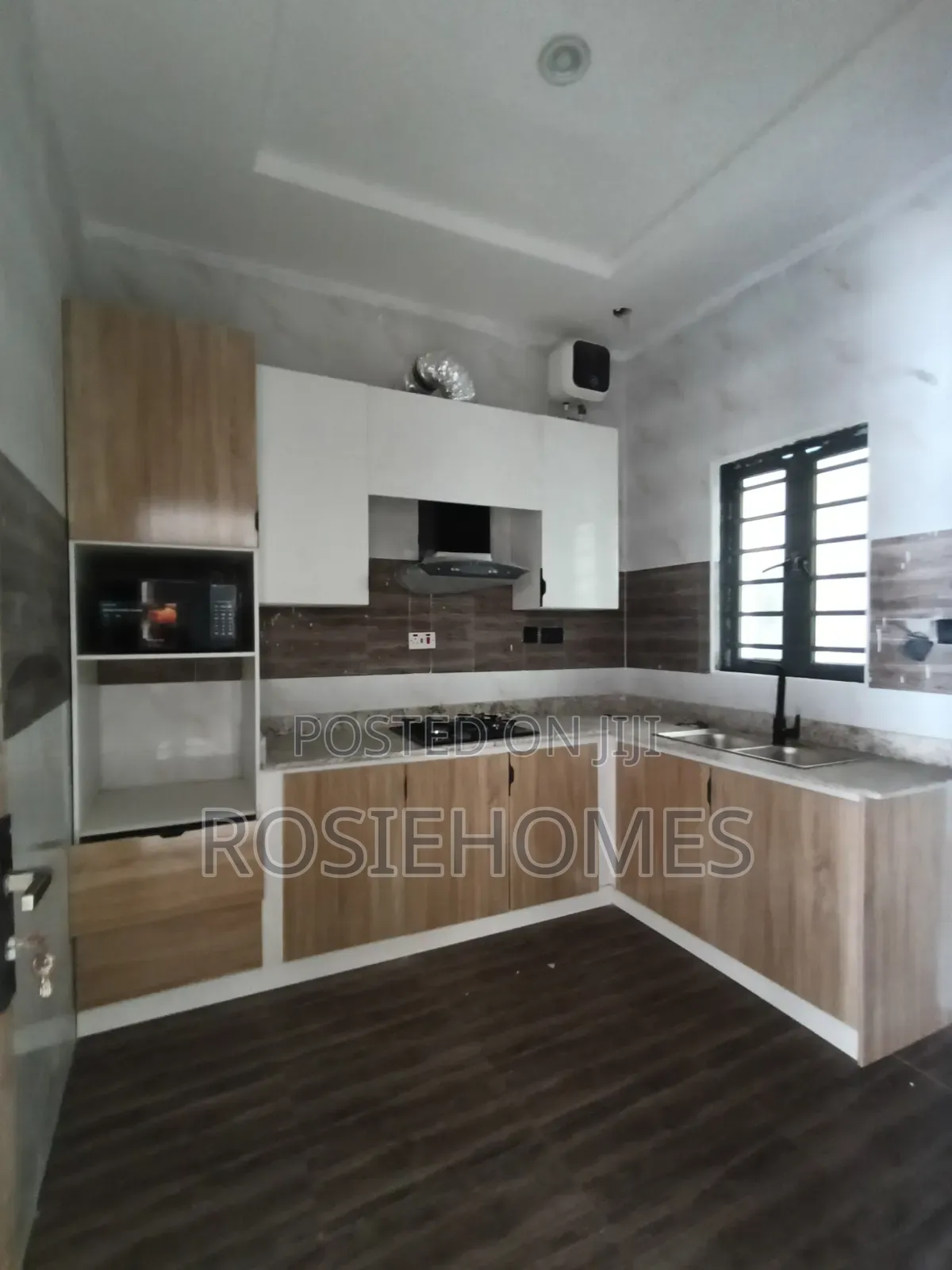 2bdrm Block of Flats in Llakuto Mobile Road, Ado / Ajah for rent in Ado / Ajah