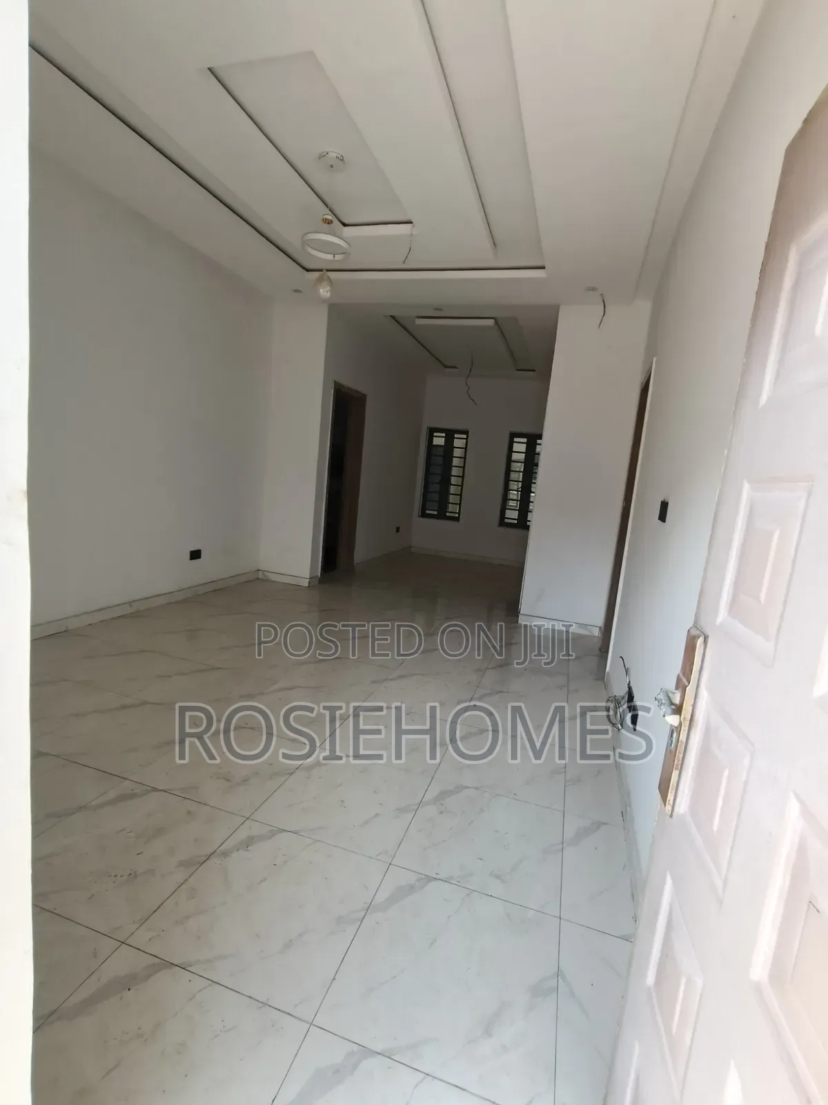1bdrm Block of Flats in Mobile Raod Ajah for sale in Ado / Ajah