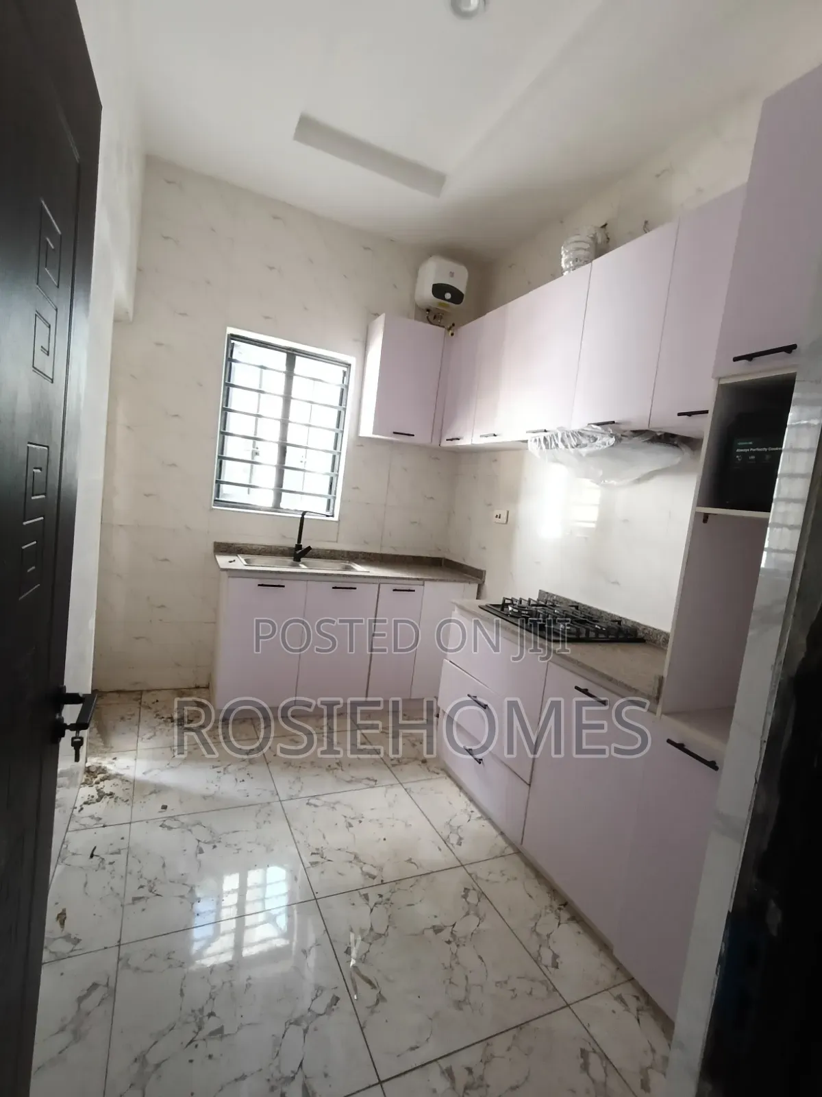 1bdrm Block of Flats in Mobile Raod Ajah for sale in Ado / Ajah