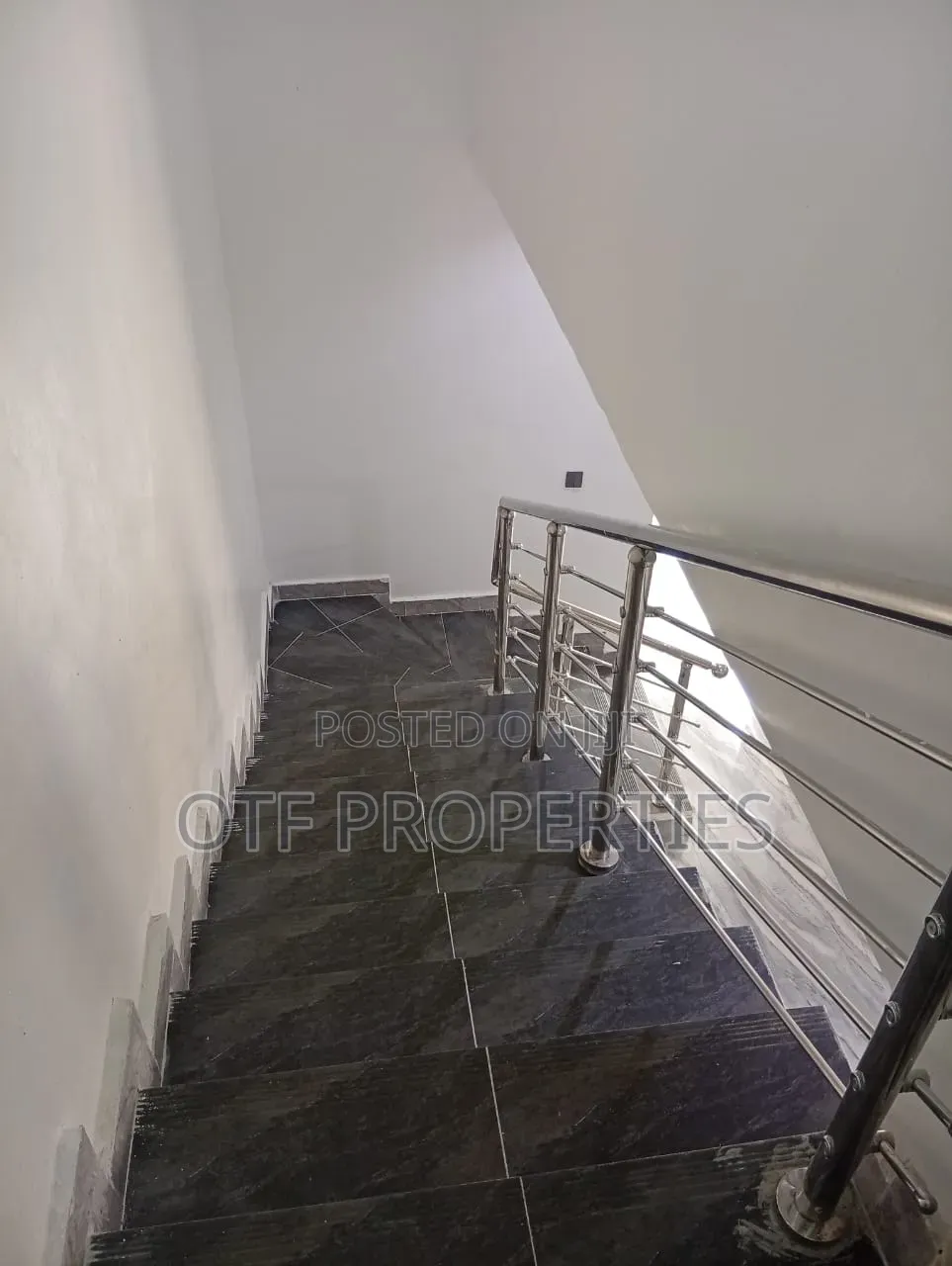 2bdrm Duplex in Fo1,, Kubwa for sale in Kubwa