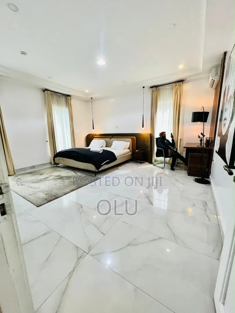Furnished 3bdrm Block of Flats in Grace Anjous Drive for rent in Lekki Phase 1