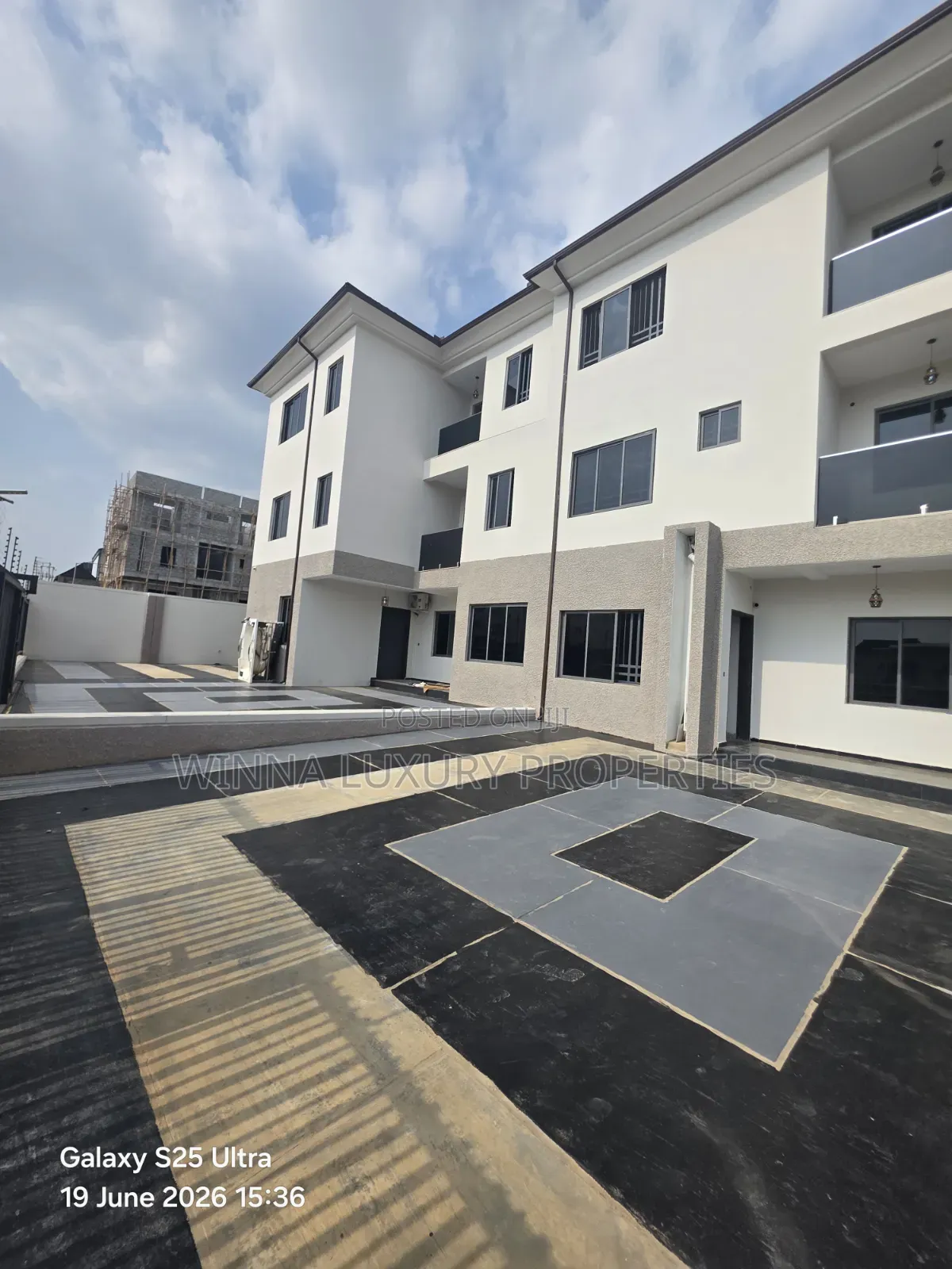 5bdrm Townhouse/Terrace in Jahi for sale in Jahi