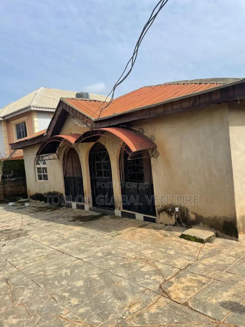 3bdrm Bungalow in Akala Express for sale in Akala Express