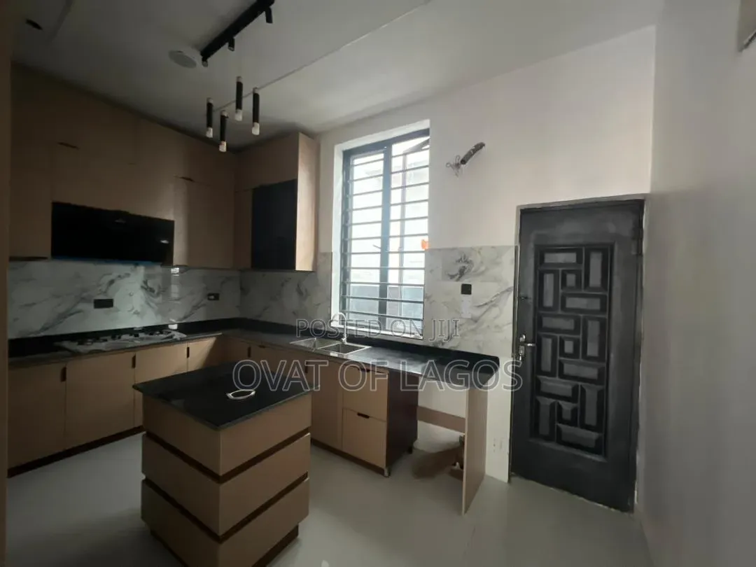 4bdrm Duplex in Lekki Palm City, Ado / Ajah for sale in Ado / Ajah