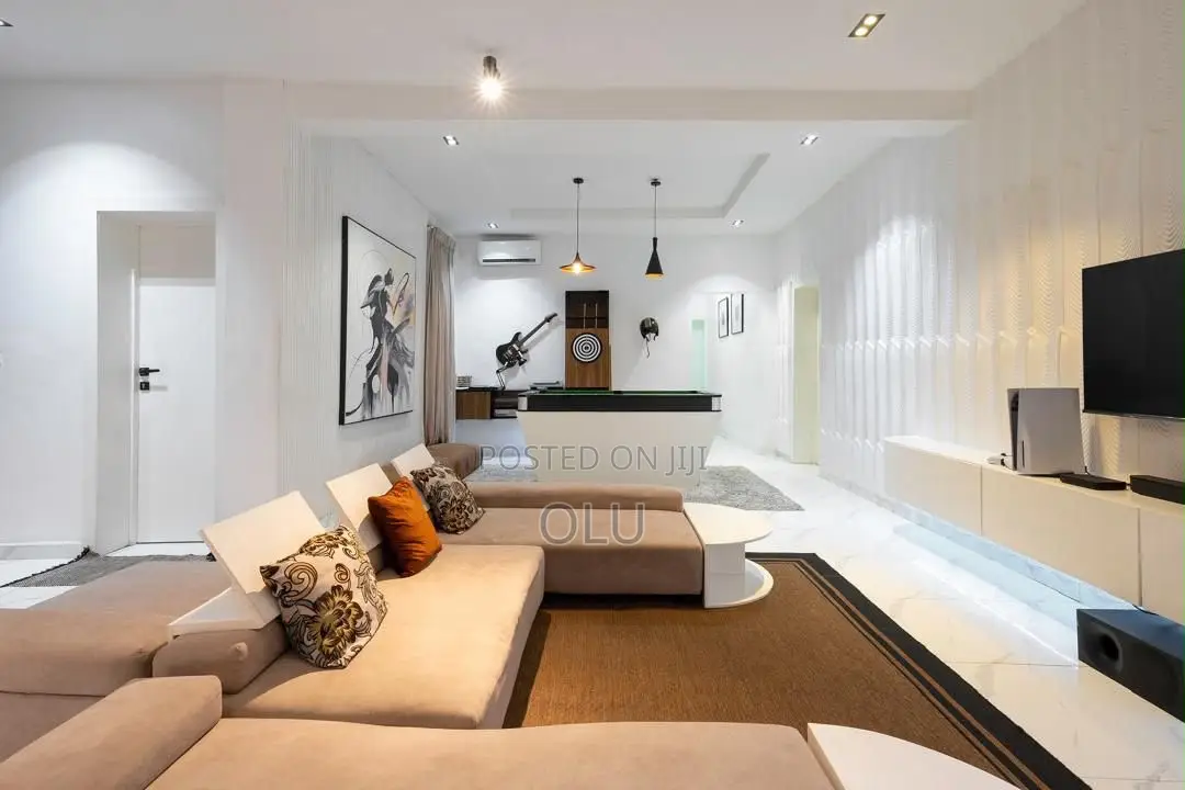 Furnished 2bdrm Block of Flats in Meadow Hall Way for rent in Ikate