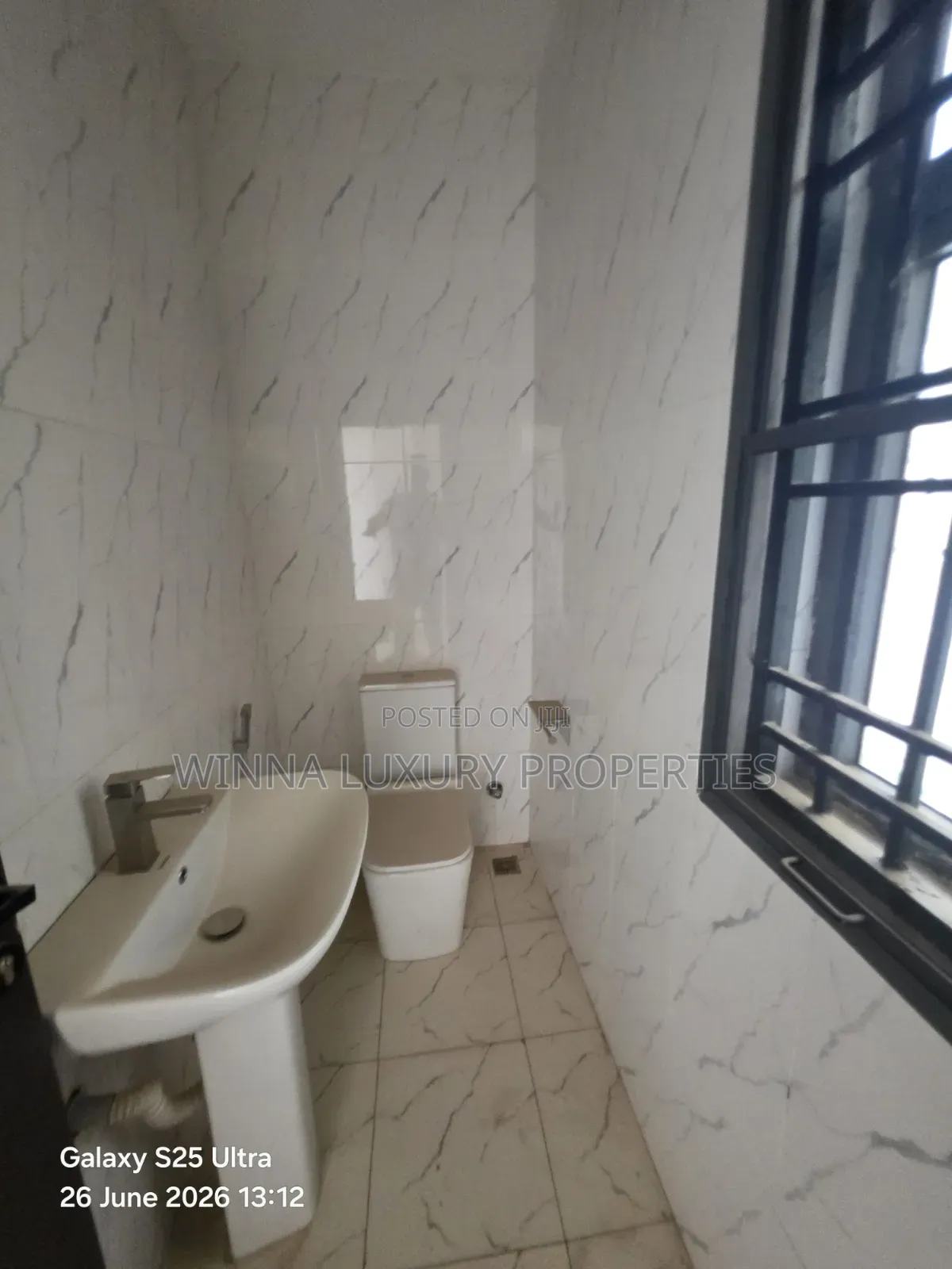 6bdrm Duplex in Gwarinpa 7Th Avenue for sale in Gwarinpa