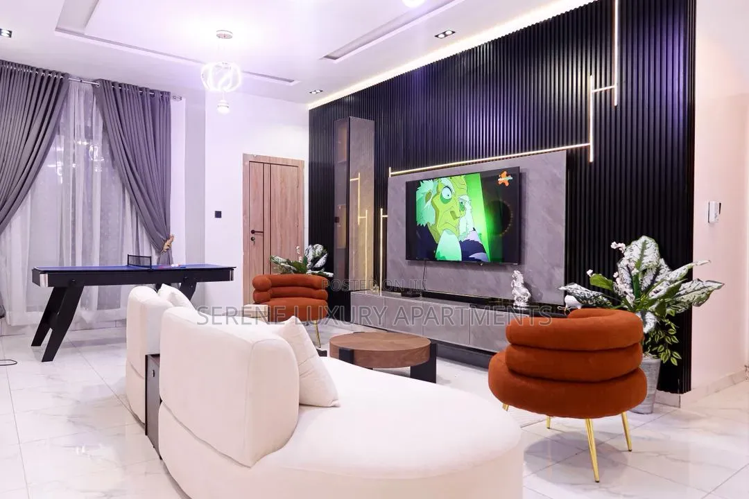 Luxurious 2bedroom Apartment With Swimming Pool Gym Snooker and Ps5 in Ologolo