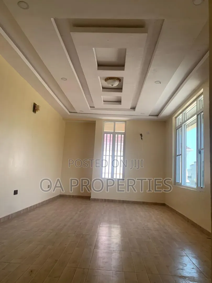 4bdrm Duplex in Carlton Gate Estate for rent in Ibadan