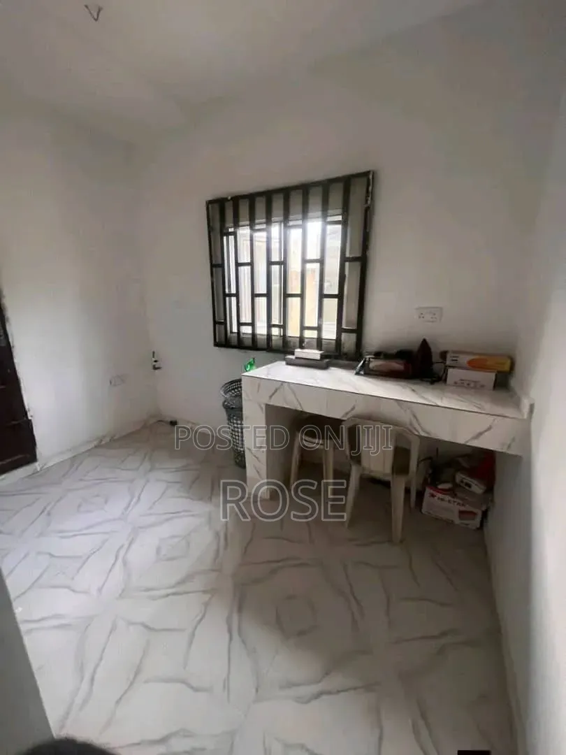 4bdrm Bungalow in Atakpa Estate, Uyo for sale in Uyo