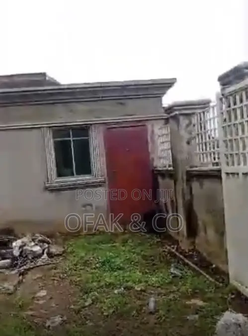 10bdrm Mansion in Basorun for sale in Basorun