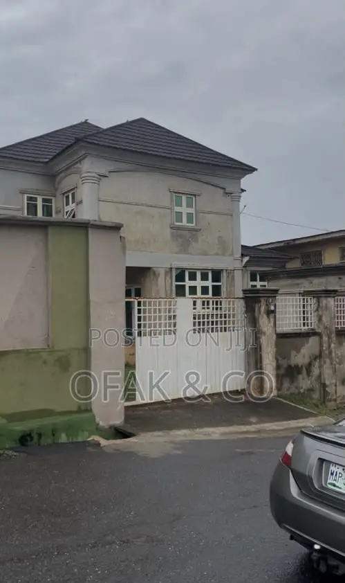 10bdrm Mansion in Basorun for sale in Basorun