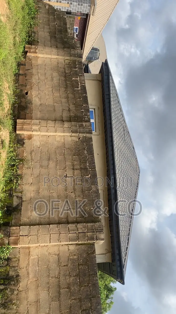 3bdrm Bungalow in Idishin for sale in Idishin