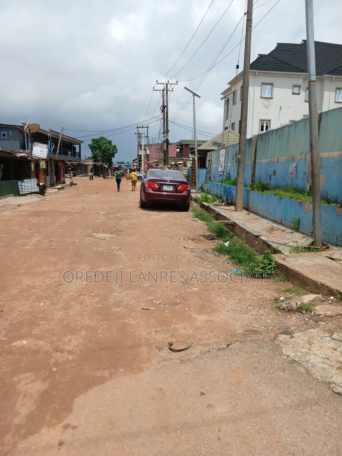 Unusul Muti-Useful Demilishable Bongalow on 721sqm in New Oko Oba