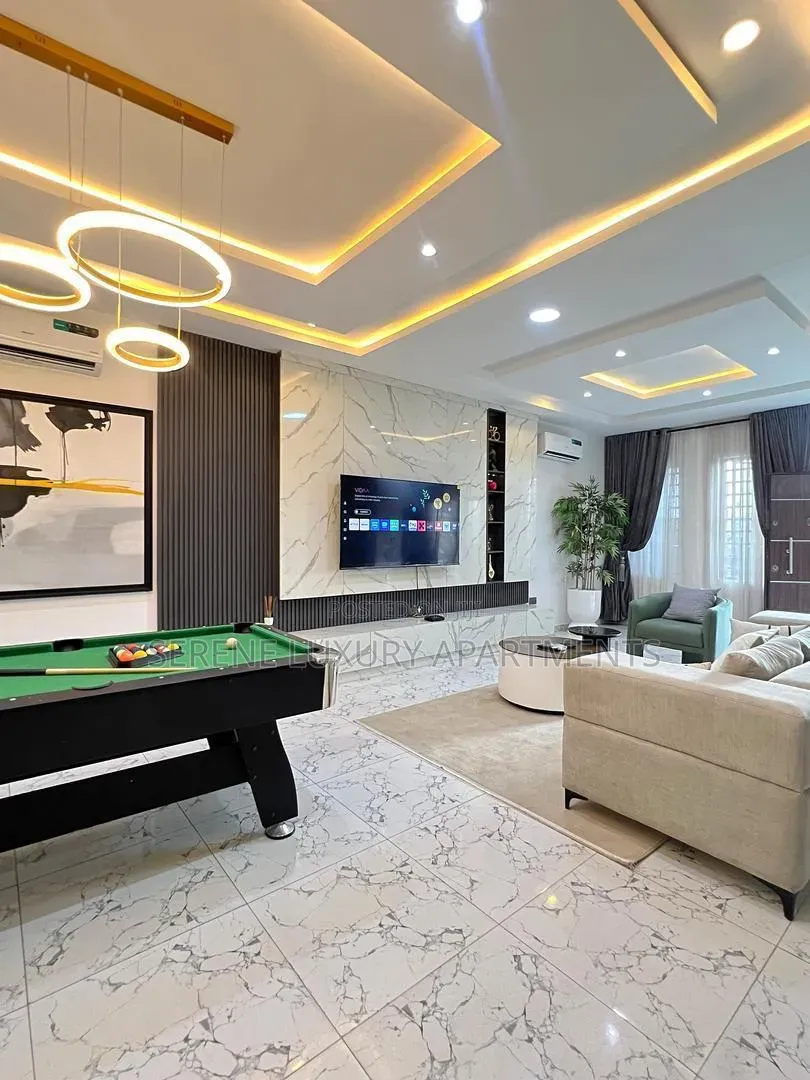 Spacious 2bedroom Apartment With Snooker Balcony and Ps5 in Ikate